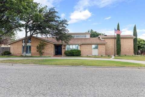 2810 MacAuslan, Big Spring, TX 79720