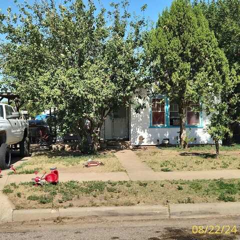 806 N Frost St, Pampa, TX 79065