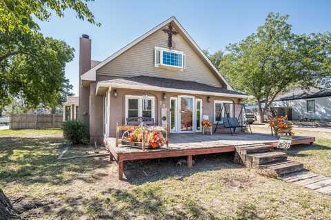 720 E Summit Ave, Canadian, TX 79014