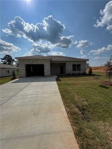 7177 King Road, Valley, AL 36854