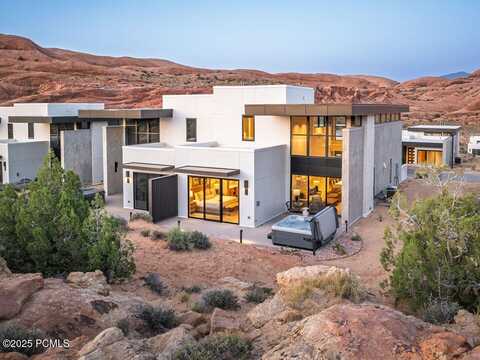 146 Badgers Bend, Moab, UT 84532