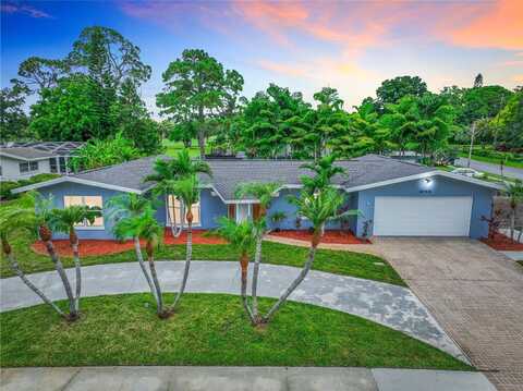 8733 HERSHEY LANE, SEMINOLE, FL 33777