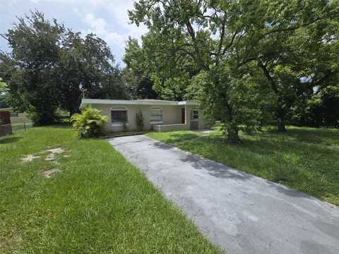 135 FLAMINGO DRIVE, AUBURNDALE, FL 33823