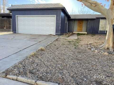 1048 Grandview St, Page, AZ 86040