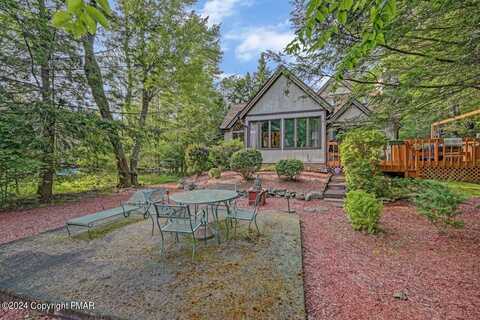 2208 Hillcrest Drive, Pocono Pines, PA 18350