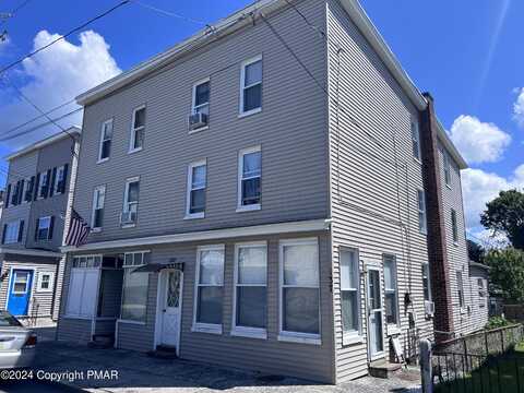 137-139 E White Street, Summit Hill, PA 18250