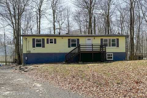 8567 Hillcrest Drive, Tobyhanna, PA 18466