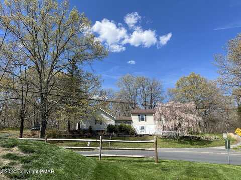 167 Municipal Drive, Bushkill, PA 18324