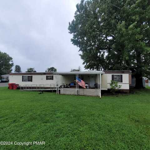 8828 Turkey Ridge Road, Breinigsville, PA 18031