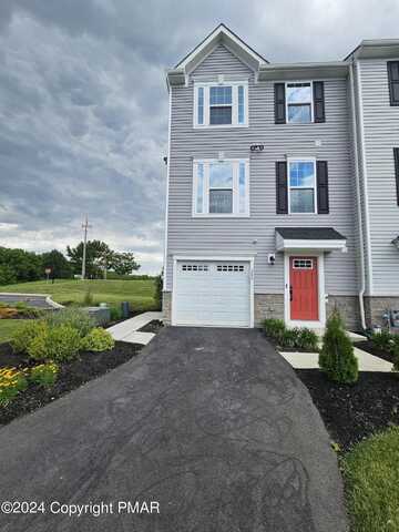 201 Ashton Court, Catasauqua, PA 18032