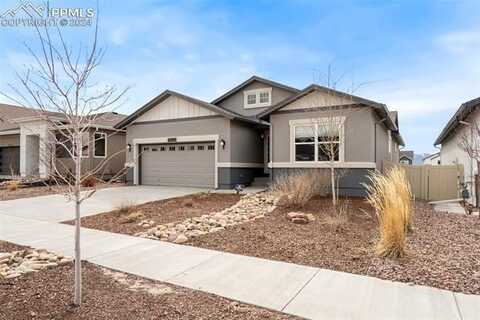 6747 Cumbre Vista Way, Colorado Springs, CO 80924