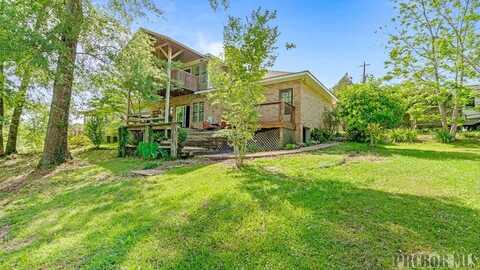 42 Henderson Dr., Poplarville, MS 39470