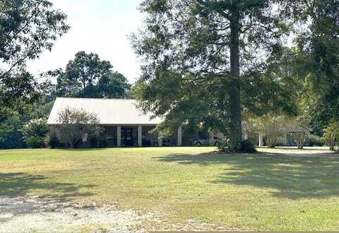 143 Balmoral Dr, Poplarville, MS 39470