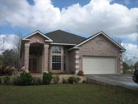 44 Ravenwood, Picayune, MS 39466