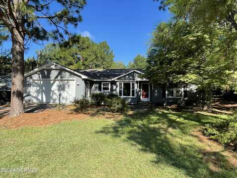 125 Lost Tree Road, Pinehurst, NC 28374