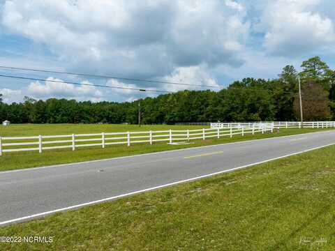 7 Cheraw Road, Hamlet, NC 28345