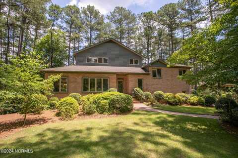 17 Mcmichael Drive, Pinehurst, NC 28374