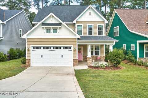 700 Legacy Lakes Way, Aberdeen, NC 28315