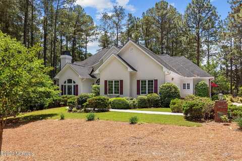 27 Northam Court, Pinehurst, NC 28374