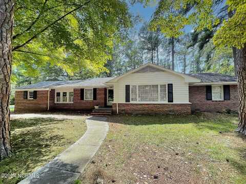 1201 Charles Drive, Laurinburg, NC 28352