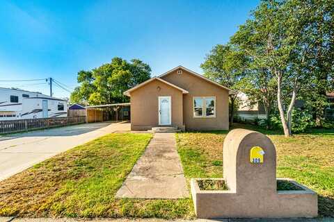 309 W Tennessee St, Floydada, TX 79235