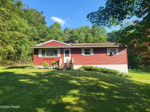 636 Niagara Drive, Pleasant Mount, PA 18453