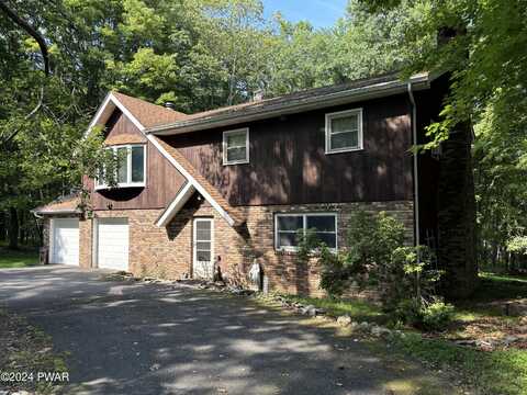 141 Friendship Drive, Hawley, PA 18428