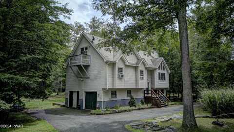 101 Bridle Road, Lackawaxen, PA 18435