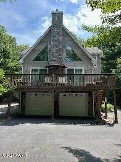 176 Gunstock Lane, Tafton, PA 18464