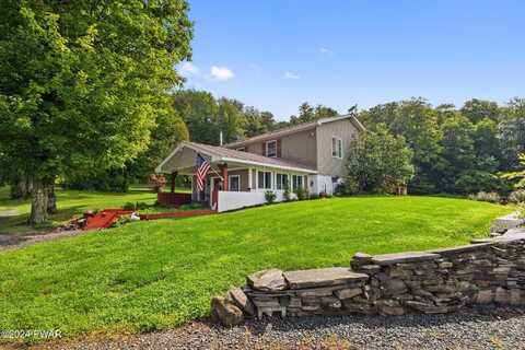 60 Duran Road, Equinunk, PA 18417