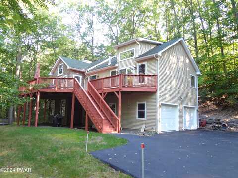 108 Myrtlewood Lane, Greentown, PA 18426