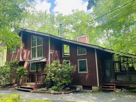 103 Blue Shelf Lane, Lords Valley, PA 18428