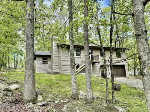 106 Rodeo Lane, Lords Valley, PA 18428