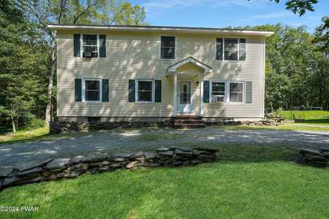 113 Spruce Court, Hawley, PA 18428