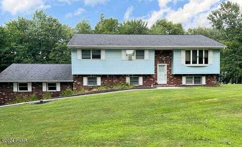 4 Woodbine Drive, Waymart, PA 18472