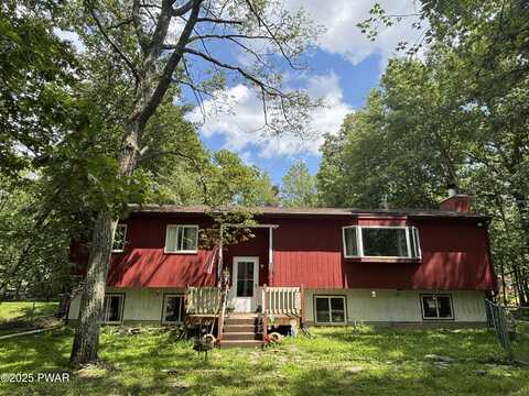 130 Roundhill Road, Dingmans Ferry, PA 18328