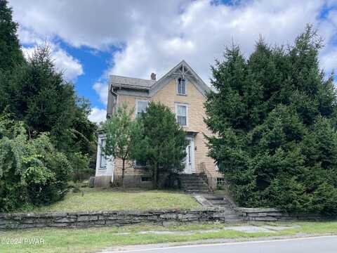 911 Hudson Street, Hawley, PA 18428