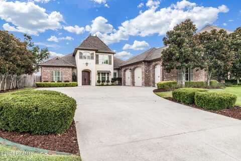 303 Shinnecock Hills Drive, Broussard, LA 70518