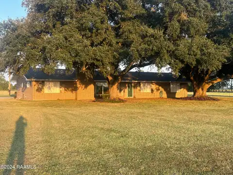 2307 Chataignier Road, Ville Platte, LA 70586