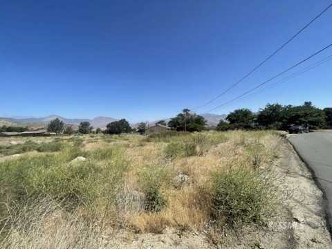 6504 Cook Peak RD, Lake Isabella, CA 93240