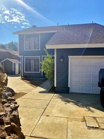 140 Pinehurst Way, Wofford Heights, CA 93285