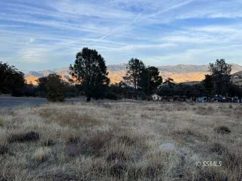 2940 Chipmunk PL, Lake Isabella, CA 93240