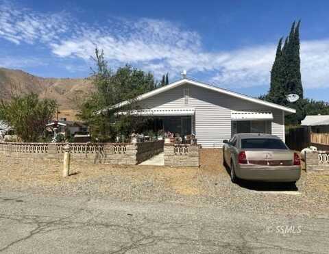 4501 Pine LN, Lake Isabella, CA 93240