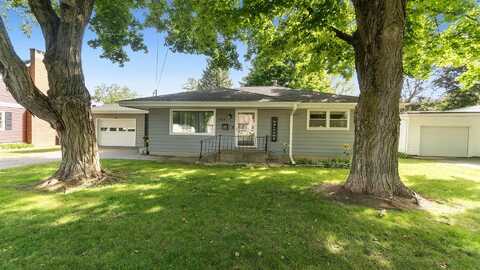 803 Clay, OREGON, IL 61061