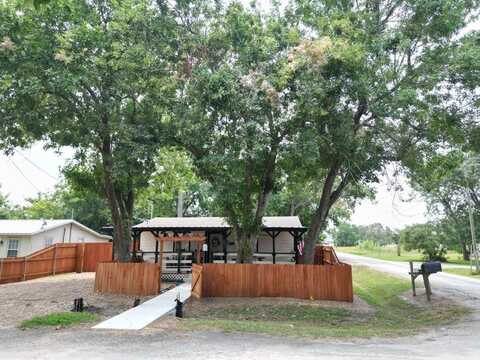 402 E Virginia, SEADRIFT, TX 77983