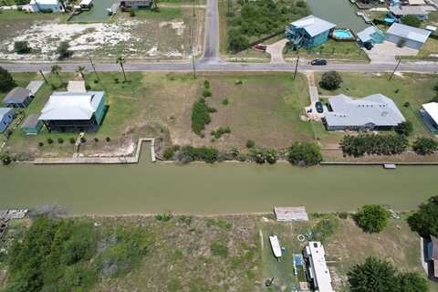 213 W Sagebrush, ROCKPORT, TX 78382