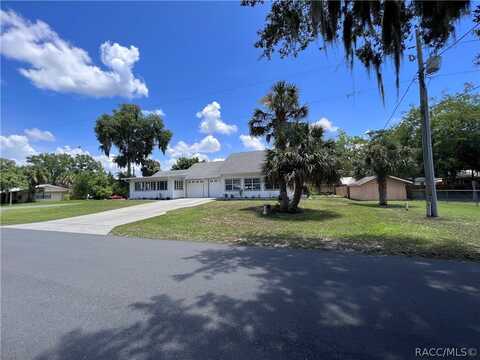 404 NE 3rd Street, Crystal River, FL 34429