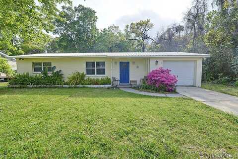 3749 N Hiawatha Terrace, Crystal River, FL 34428