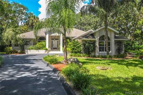 750 NW Snug Harbor Road, Crystal River, FL 34428