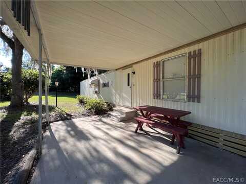 11485 N Ginny Lane Point, Inglis, FL 34449